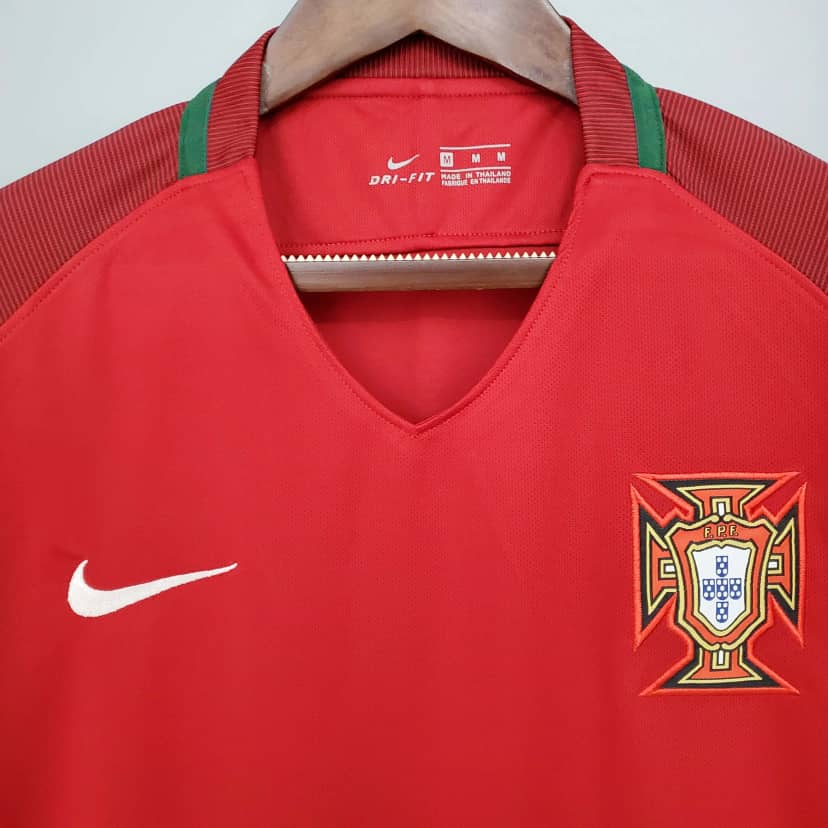 Camiseta Retro Portugal Primera Equipación 2016--2