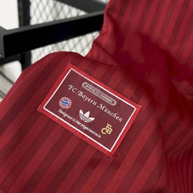 Camisola Bayern de Munique Edição Especial 2025/26 Vermelha--5