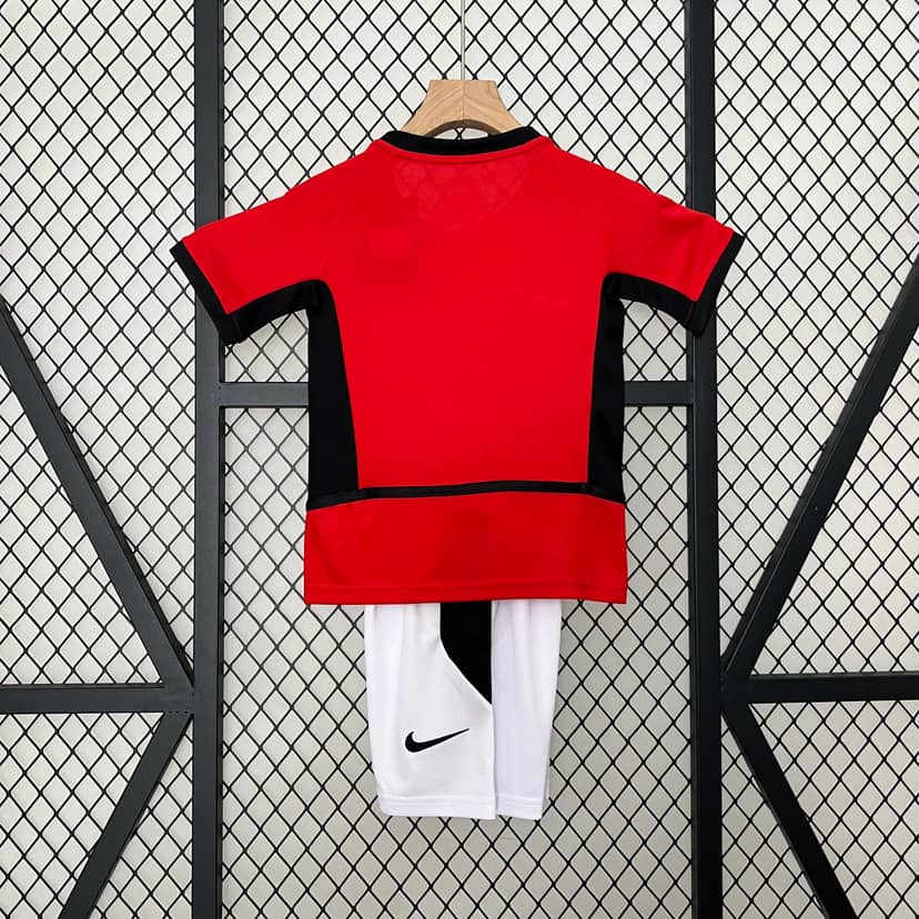 Dziecięcy zestaw Retro Manchesteru United domowy 2002/04--1