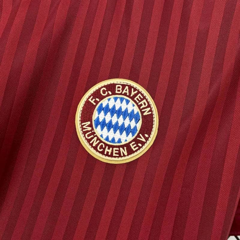 Camisola Bayern de Munique Edição Especial 2025/26 Vermelha--3