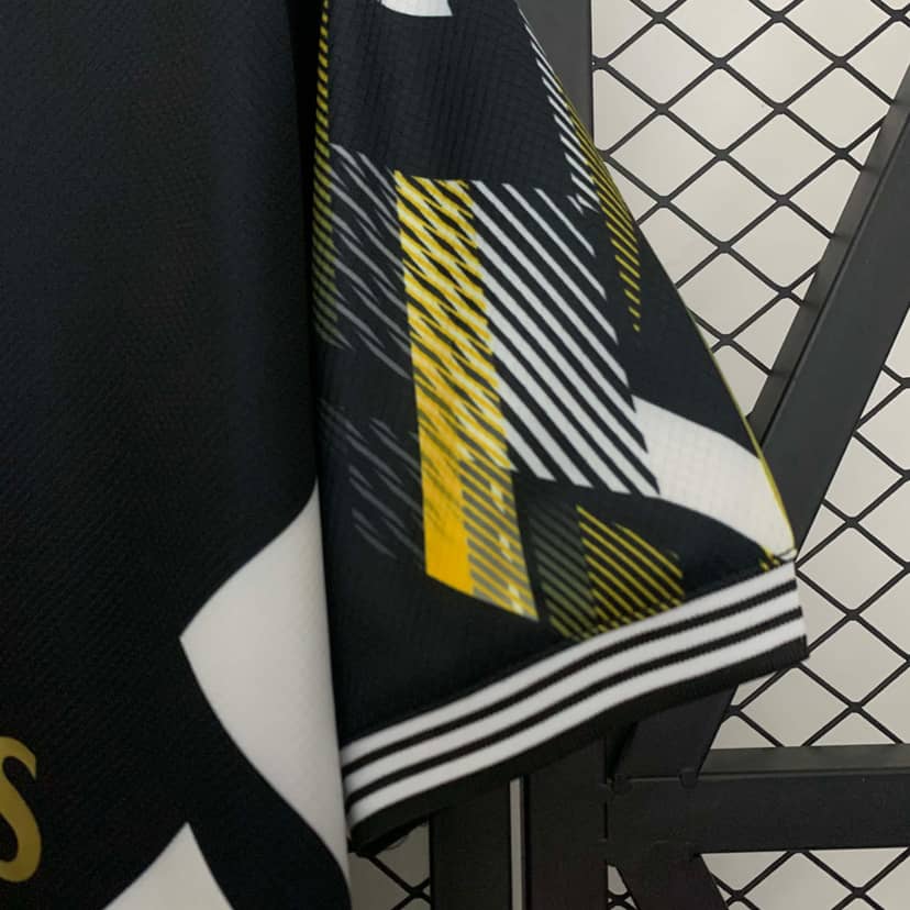 Maglia Real Madrid Special Edition 2025/26 Nera--5