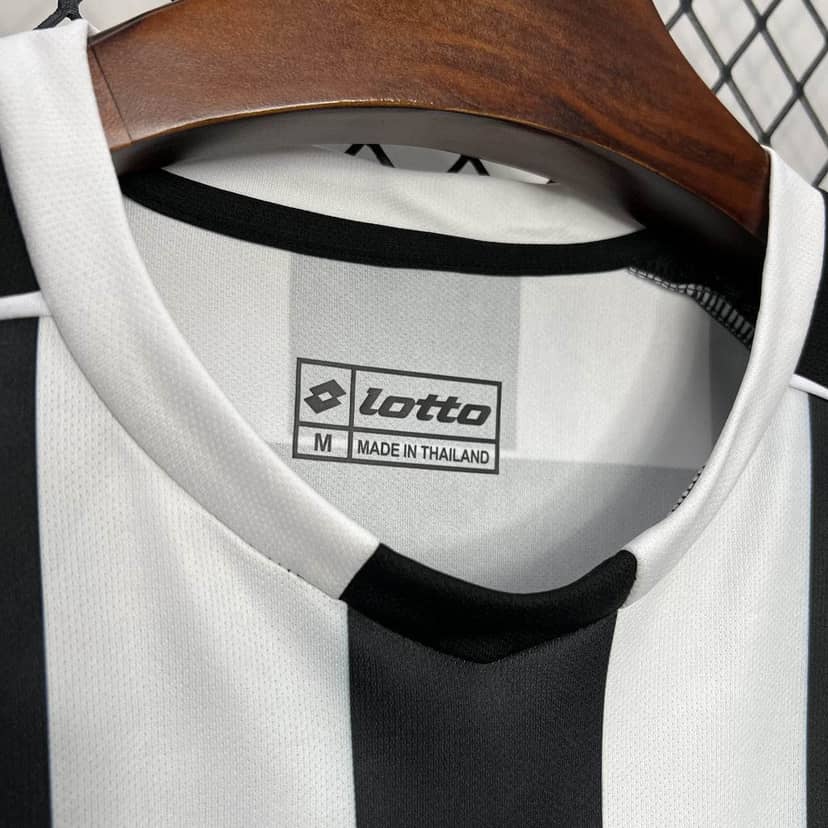 2002/2003 Retro Juventus Home Shirt--3