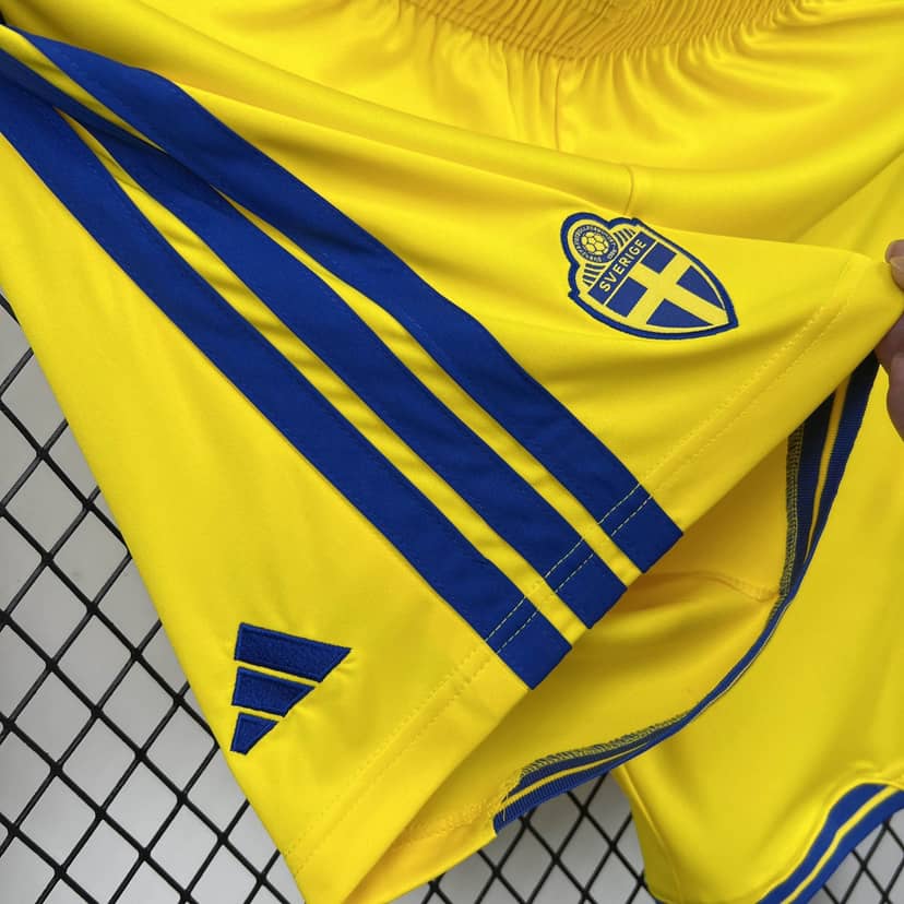 Pantalón Corto Suecia Primera Equipación 2026--3