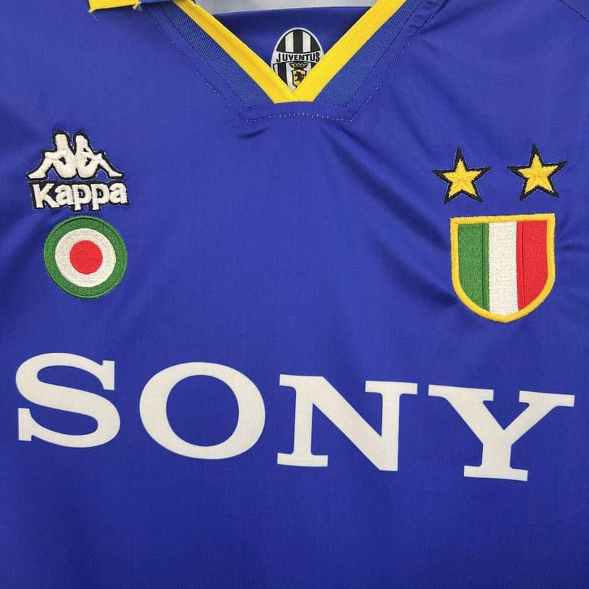 Koszulka Retro Juventusu wyjazdowa 1995/96--2