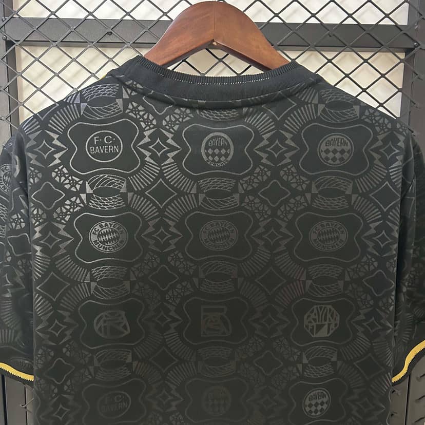 Maglia Bayern Monaco Edizione 125° Anniversario 2024/25 Nera--3