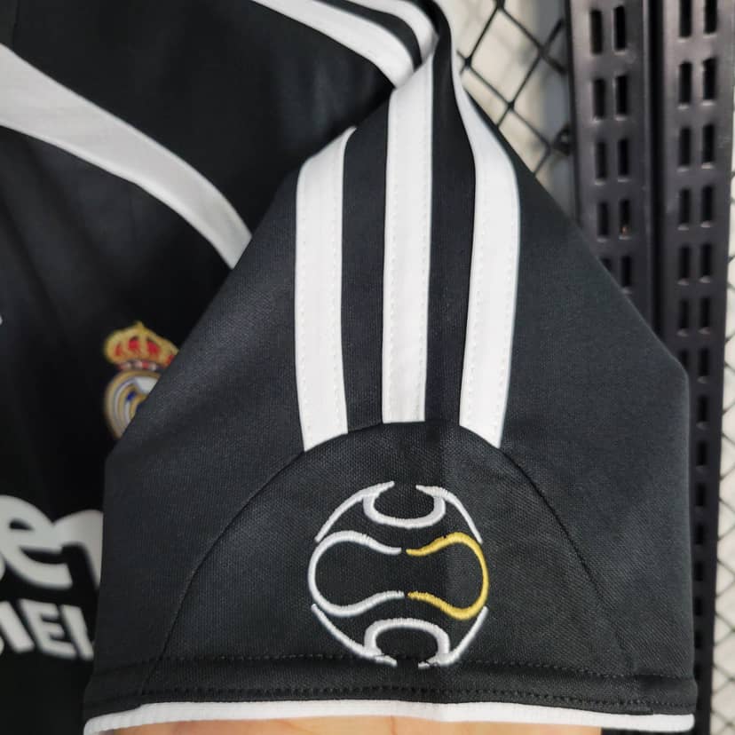 2006/2007 Retro Real Madrid Away--9