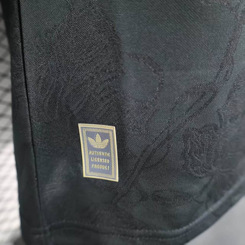 Camisola Juventus Terceira 2025/26 Versão Jogador--7