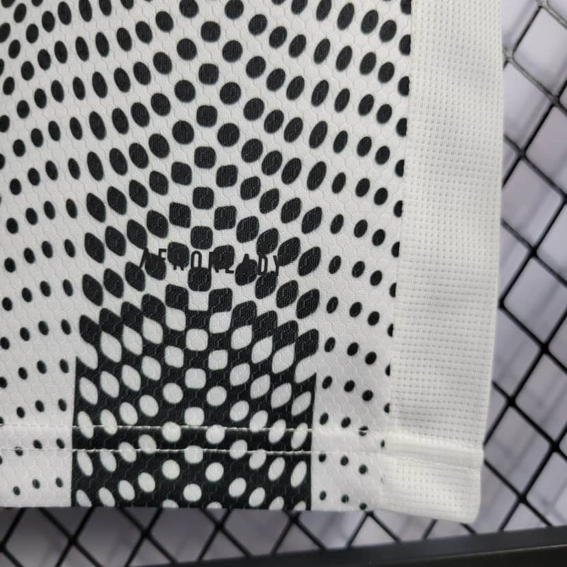 2019/2020 Retro Juventus Joint Edition Black and White Stripes Jersey--10