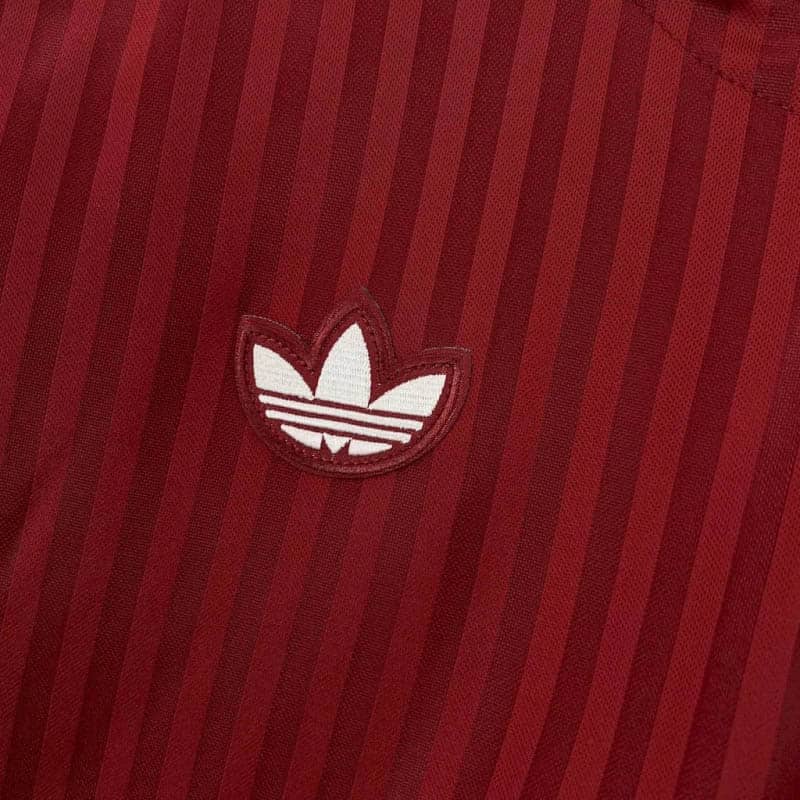 Camisola Bayern de Munique Edição Especial 2025/26 Vermelha--2