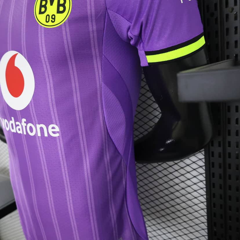 Camisola Borussia Dortmund Terceira 2026/27 Versão Jogador--9