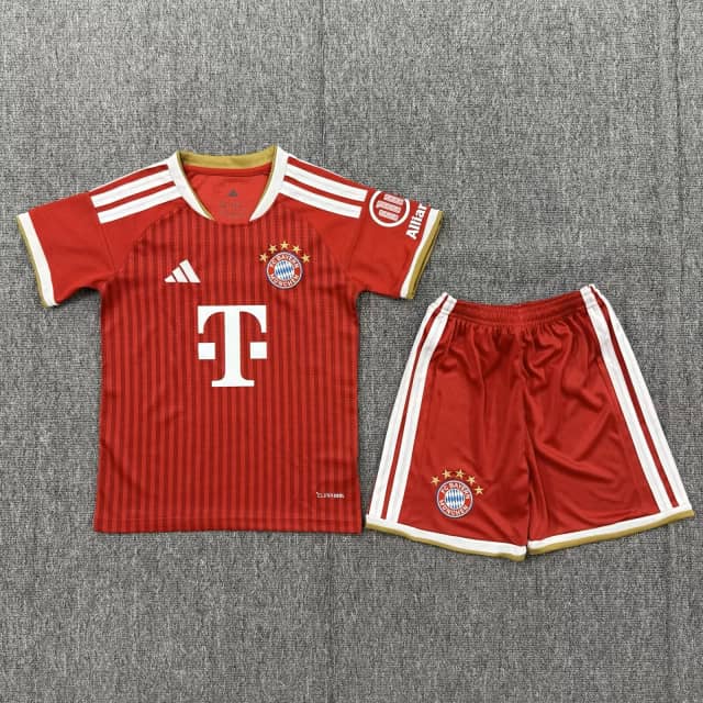 Dziecięcy zestaw Bayernu Monachium domowy 2026/27