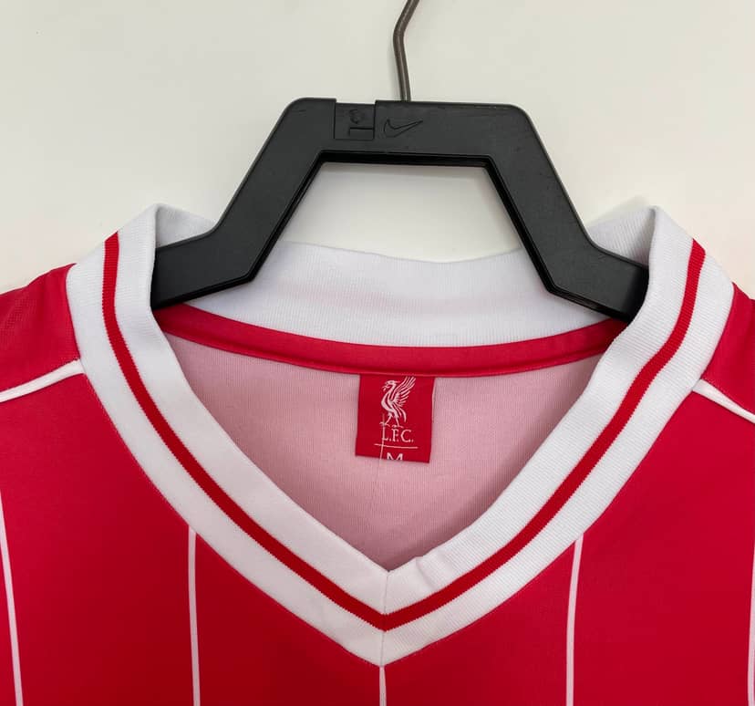 Koszulka Retro Liverpoolu domowa 1982/83--2