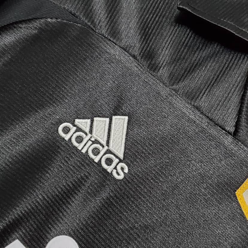 1998/2000 Retro Real Madrid Away--3
