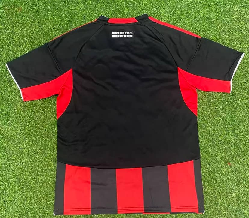 Camisola Eintracht Frankfurt Principal 2025/26--1