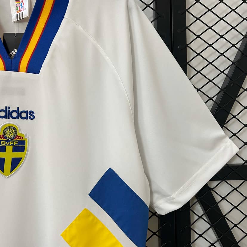 1994 Retro Sweden Away Shirt--5
